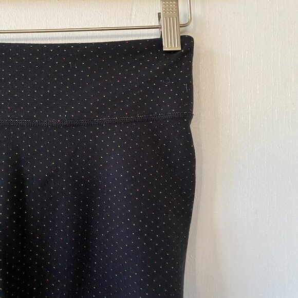 Zella Leggings Womens Small Cropped Black Dotted Activewear Athletic Capri Pants - Picture 2 of 5